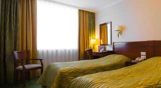 Гостиница Интурист-Краснодар Краснодар Стандартный двухместный номер с 2 отдельными кроватями (для 2 взрослых)-4